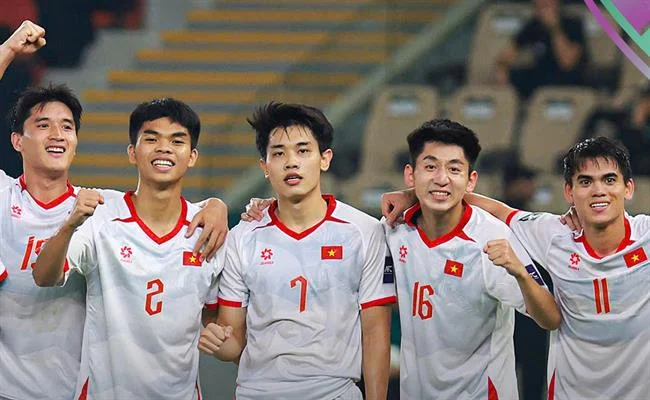 Hỗ trợ chuyên nghiệp 24/7 từ hi8 link